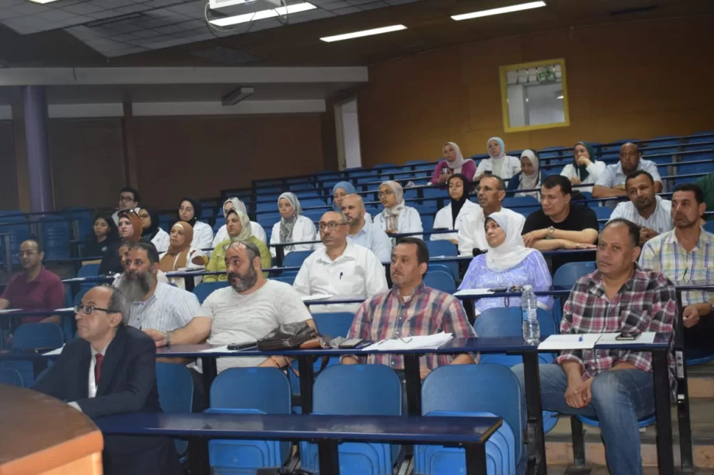 «التميز في الأداء الوظيفي».. برنامج تدريبي في القصر العيني لتحسين الخدمات الصحية 6 - جريدة الجمهورية IMG 20250826 WA0019 2 - جريدة الجمهورية