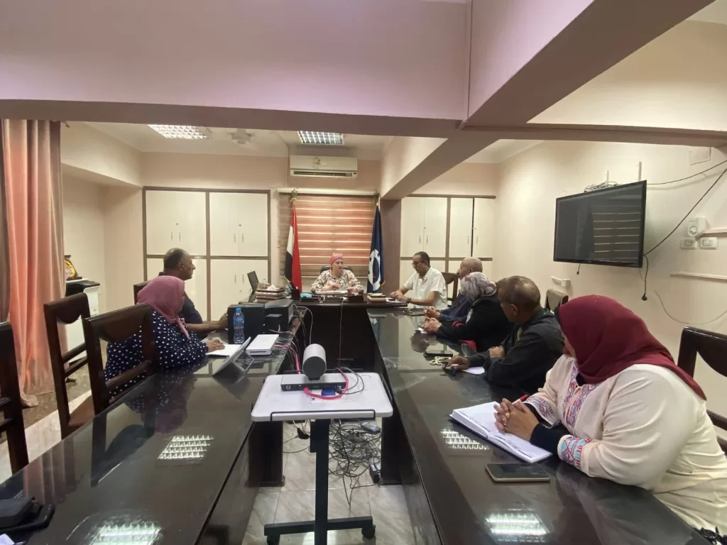 مديرة التعليم الجديدة بالسويس تبدأ مهامها بمعالجة أزمة نقص المعلمين 2 - جريدة الجمهورية WhatsApp Image 2025 08 14 at 6.35.58 PM - جريدة الجمهورية
