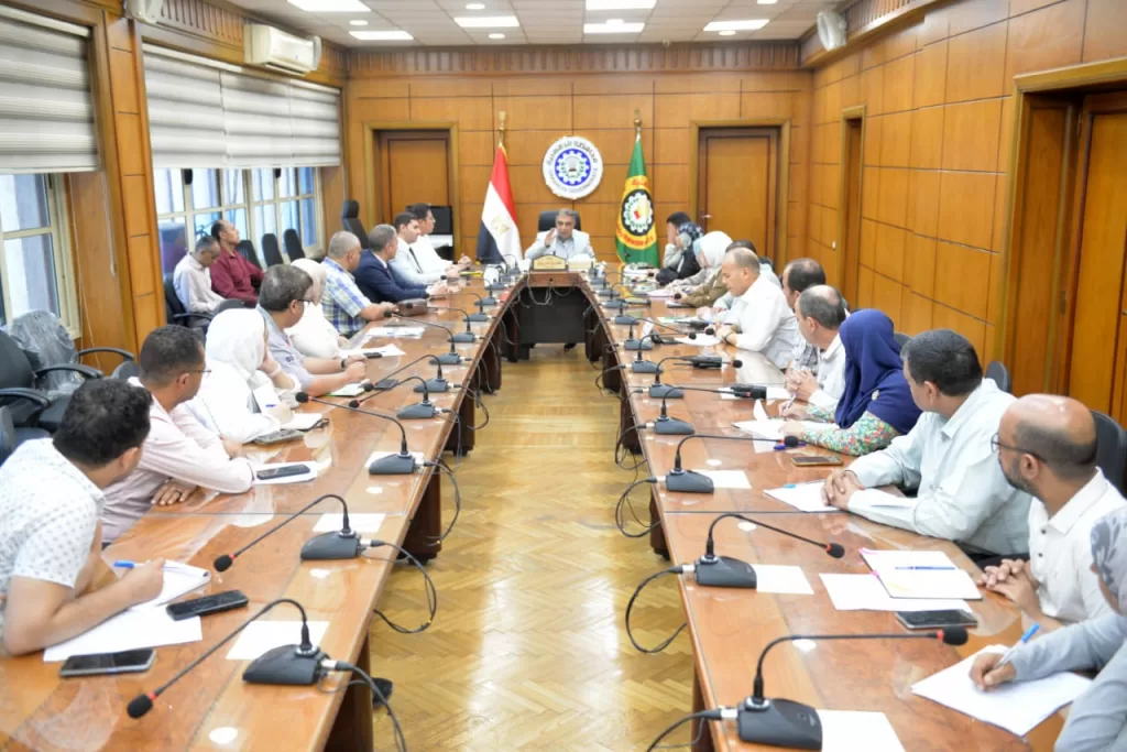 اجتماع موسع لمحافظ الدقهلية لبحث توصيل المرافق للامتدادات العمرانية 2 - جريدة الجمهورية IMG 20250907 WA0057 - جريدة الجمهورية