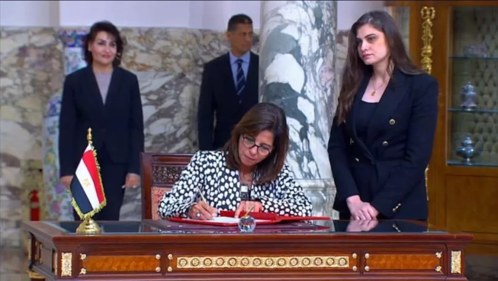 السيسي يشهد توقيع اتفاقية بين «الوطنية للتدريب» وكلية الخدمة المدنية السنغافورية 2 - جريدة الجمهورية WhatsApp Image 2025 09 21 at 8.02.29 AM 1 - جريدة الجمهورية