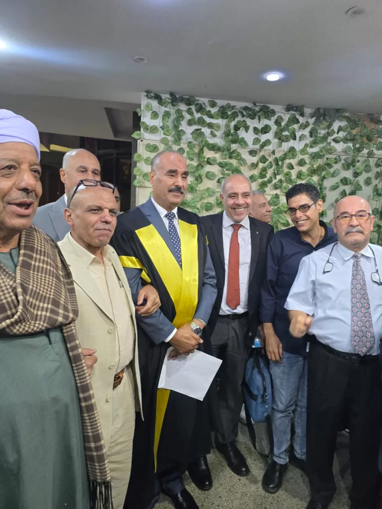 «محمود الفولي» يضيف إنجازًا جديدًا لمسيرته التربوية بنيل الدكتوراه من جامعة القاهرة حول الكتابة العلمية لطلاب STEAM 4 - جريدة الجمهورية WhatsApp Image 2025 10 18 at 4.07.23 PM - جريدة الجمهورية