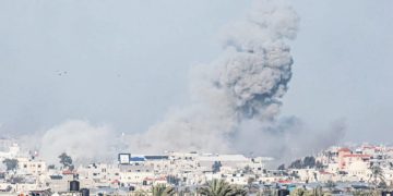 إسرائيل تتحدى المجتمع الدولى وتكثف عملياتها الإجرامية بغزة