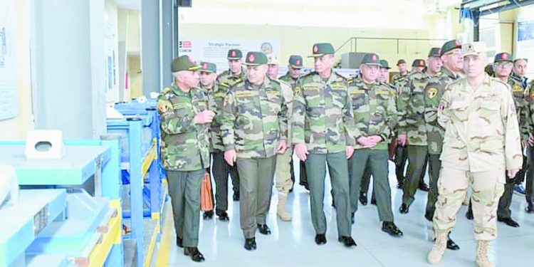 الفريق أول محمد زكى يتفقد مجمع الصناعات الهندسية بإدارة المركبات