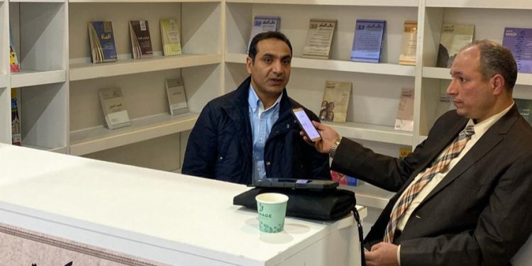 العنزي: «القاهرة للكتاب» الأقدم بالمنطقة.. وإصداراتنا ينتظرها المثقفون وطلاب العلم 1 - جريدة الجمهورية العنزي: «القاهرة للكتاب» الأقدم بالمنطقة.. وإصداراتنا ينتظرها المثقفون وطلاب العلم