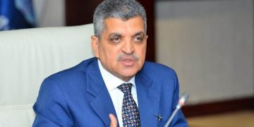 لا صحة لتعليق الملاحة بقناة السويس