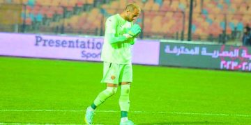 الأهلى يرفض رفع الراية البيضاء .. فى ملف حراسة المرمى