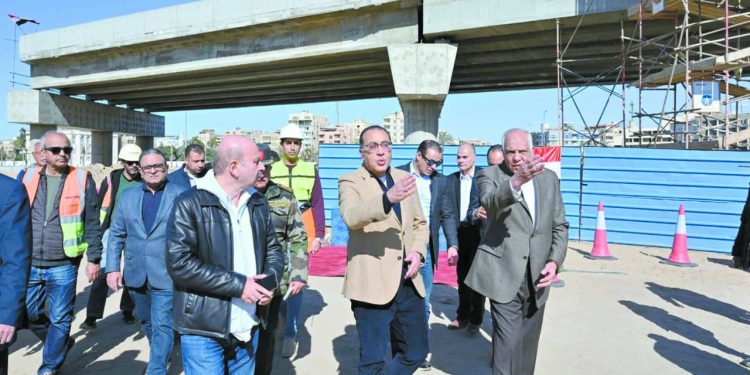 رئيس الوزراء يتفقد اللمسات الأخيرة للمتحف المصرى الكبير 1 - جريدة الجمهورية رئيس الوزراء يتفقد اللمسات الأخيرة للمتحف المصرى الكبير