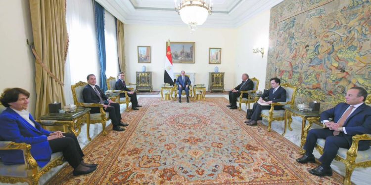 تقارب الرؤى والمصالح.. يعزز العلاقات الإستراتيجية بين مصر وفرنسا