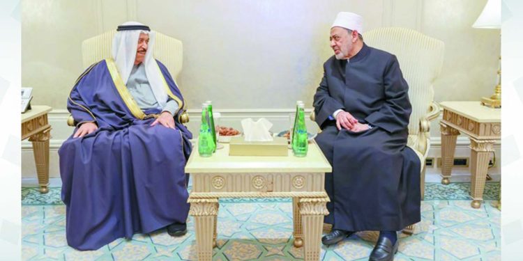 رئيس المجلس الأعلى للشئون الإسلامية بالبحرين يشيد بدور الأزهر الشريف 1 - جريدة الجمهورية تاو يقترب من الدكة أمام بلوزداد