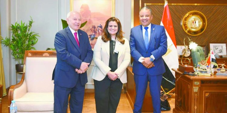 نرحب بمقترحات المصريين فى الخارج لدعم مؤسسات الدولة 1 - جريدة الجمهورية ماذا سيحدث غدا؟