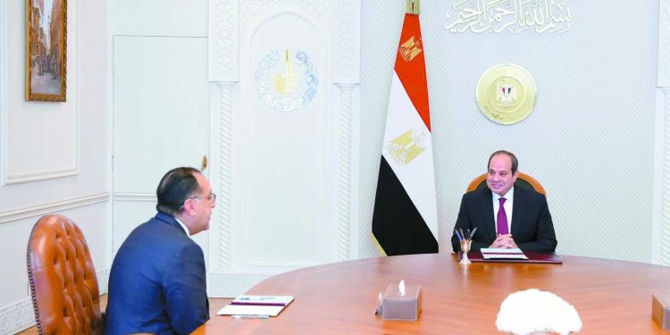 السيسى يتابع سير العمل فى عدد من «الملفات الحكومية»