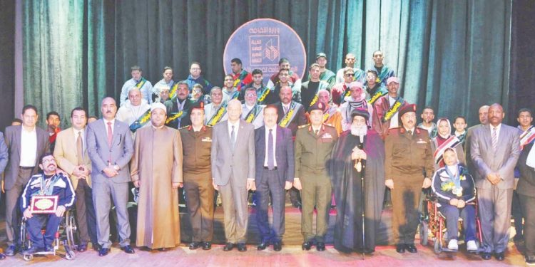 تسليم شهادات الإعفاء من التجنيد.. لــ «ذوى الهمم» بأسيوط