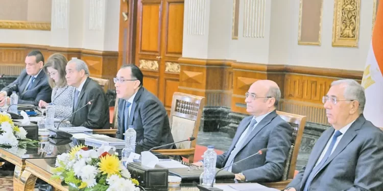 الحكومة تسابق الزمن.. للتخفيف عن المواطنين 1 - جريدة الجمهورية IMG-20240220-WA0092