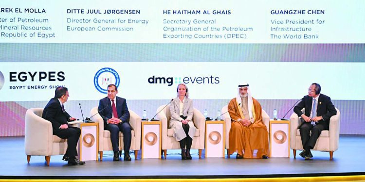 الملا : مصر من أولى الدول التزاماً بخفض الانبعاثات 1 - جريدة الجمهورية الداخلية يتحدى فاركو للهروب من الهبوط