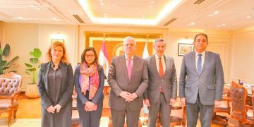 وزير التعليم العالى يبحث سبل دعم التعاون           مع  الوكالة الجامعية للفرانكوفونية