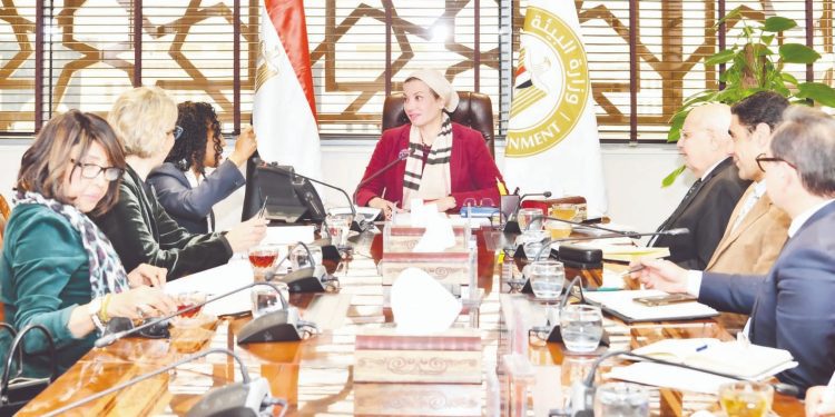 مجمع العاشر.. مدينة متكاملة لإدارة جميع أنواع المخلفات
