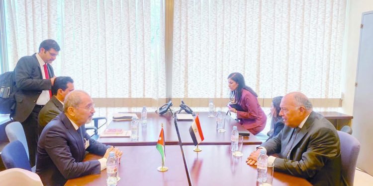 وزير الخارجية يجتمع مع المبعوث الأممى الخاص إلى سوريا 1 - جريدة الجمهورية الأهلى والبلدية.. فى مواجهة قوية