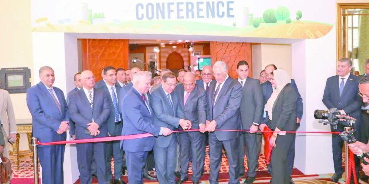 القصير: خطة شاملة لدعم صناعة الأسمدة وإقامة مصانع جديدة وتطوير القائمة 1 - جريدة الجمهورية فيوتشر يبحث عن الفوز الغائب