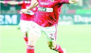 الأهلى يجمد مفاوضات ضم مصطفى أشرف