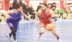 الأهلى والاتحاد يواصلان العلامة الكاملة