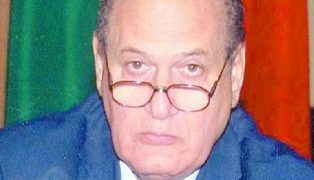 صلاح عطية 