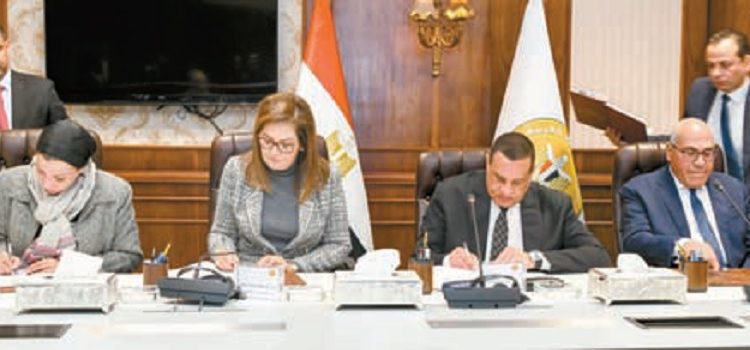 وزيرة البيئة : تحسين منظومة النظافة .. تكليف رئاسى