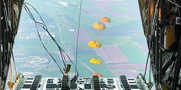 مصر تواصل مساعداتها الإغاثية لأشقائنا فى غزة 1 - جريدة الجمهورية استبعاد الننى وكهربا .. ووجوه جديدة تقترب