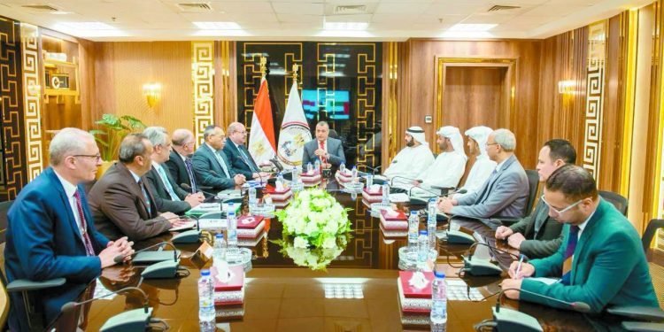 تعاون «مصرى  إماراتى».. فى تطوير الذخائر والمدرعات