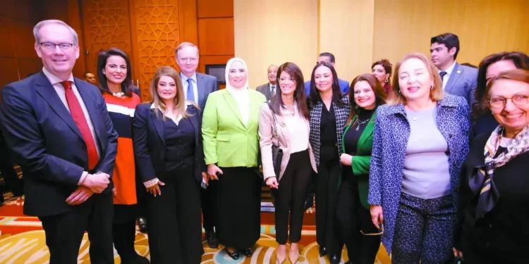 تعزيز قدرات المرأة المصرية وتمكينها لدعم التنمية والبناء فى الجمهورية الجديدة 1 - جريدة الجمهورية IMG-20240303-WA0117