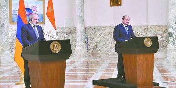 الرئيس‭ ‬السيسى‭ ‬فى‭ ‬مؤتمر‭ ‬صحفى‭ ‬مع‭ ‬رئيس‭ ‬وزراء‭ ‬أرمينيا‭ ‬بعد‭ ‬جلسة‭ ‬مباحثات‭ ‬بقصر‭ ‬الاتحادية‭