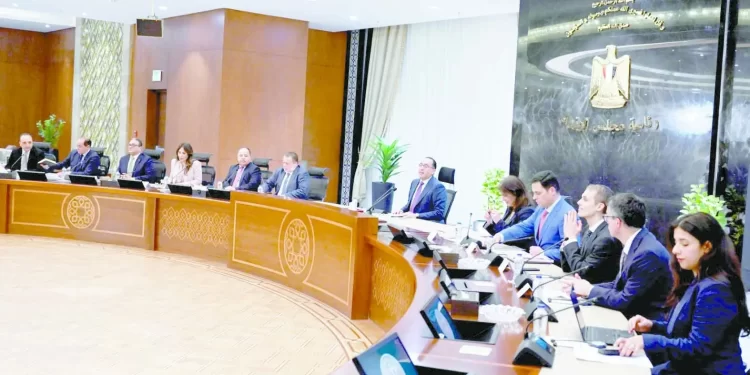 8 مليار دولار لمصر.. بعد توقيع الاتفاق مع صندوق النقد الدولى 1 - جريدة الجمهورية IMG-20240307-WA0076