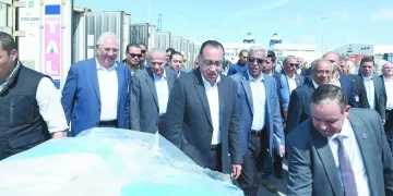 «مصر ــ السيسى».. تعبر الأزمات بروح «الجمهورية الجديدة» 8 - جريدة الجمهورية IMG-20240308-WA0049