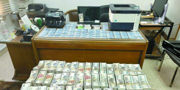 مكافآت خيالية لنجوم الأهلى