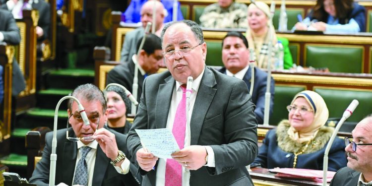 مكافآت خيالية لنجوم الأهلى