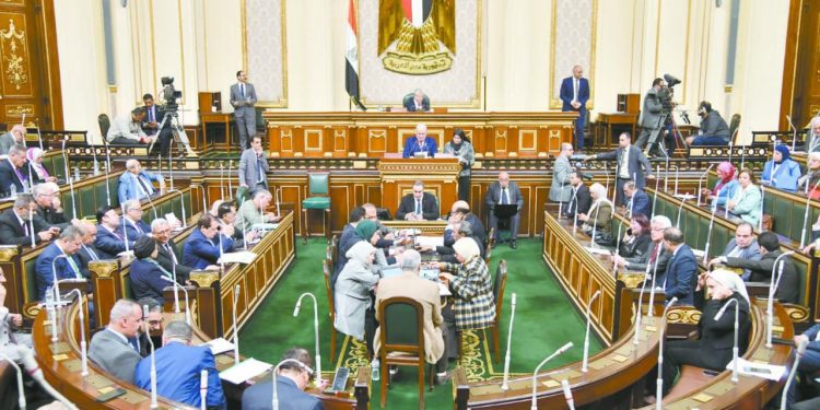 «النواب» يعلن دعم الحكومة فى إجراءات تحسين الاقتصاد المصرى 1 - جريدة الجمهورية «الفراعنة» يحتفلون بـ «الصدارة»