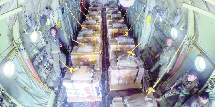 استمرار الجسر الجوى لإسقاط المساعدات  الإنسانية والإغاثية اليومية على شمال غزة