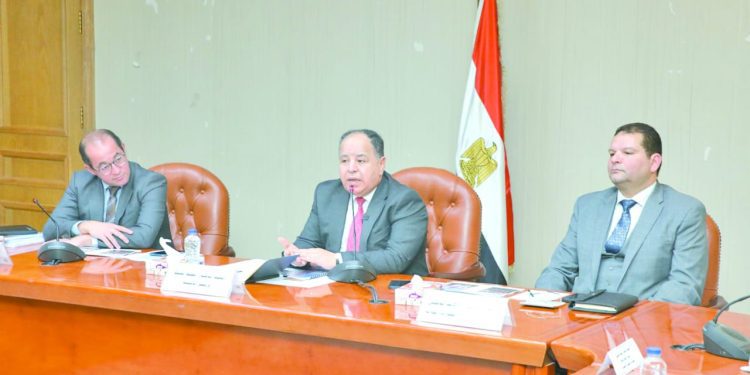 الأوضاع الاقتصادية تتحسن.. و«القادم أفضل» 1 - جريدة الجمهورية الأوضاع الاقتصادية تتحسن.. و«القادم أفضل»