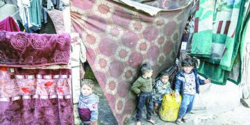 إسرائيل تواصل التنكيل بالفلسطينيين فى الضفة الغربية