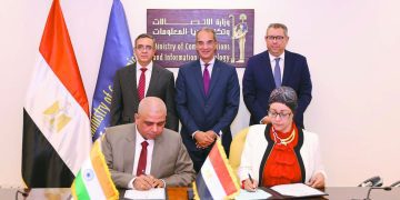 تعاون مع الهند لإعداد كوادر متخصصة فى  تكنولوجيا المعلومات وصناعة الإلكترونيات