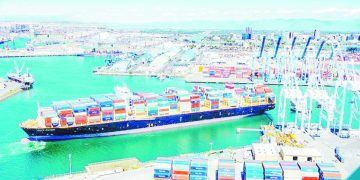 نقل البضائع والركاب بحرياً من العقبة لنويبع للموانئ الأوروبية والأمريكية