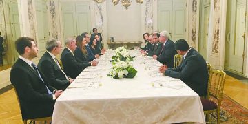 وزير التعليم العالى : مصر تسعى للانفتاح نحو العالمية بالشراكة مع الجامعات الأجنبية