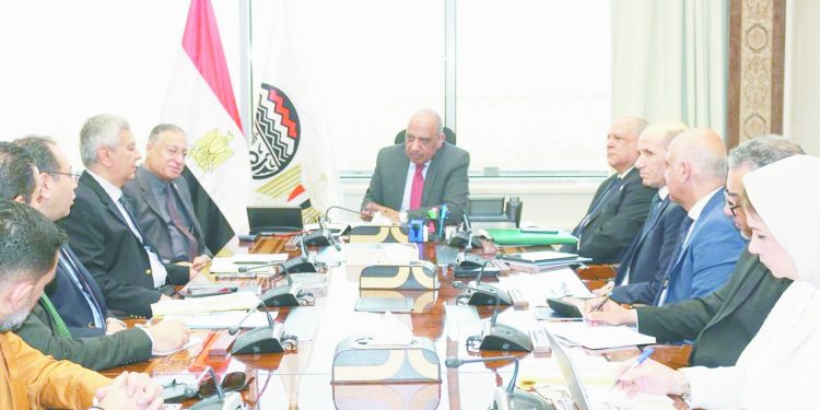  وزير قطاع الأعمال يستعرض الفرص الاستثمارية.. وتعزيز الشراكة مع القطاع الخاص