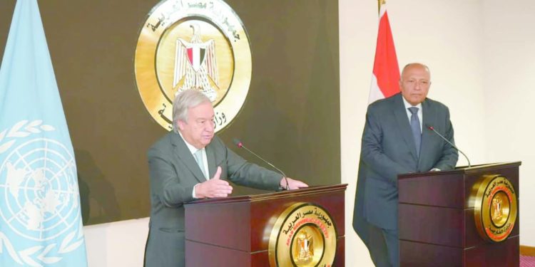 «مودريتش» يخطف الأضواء فى شوارع العاصمة