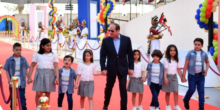 أطفال مصر..فى قلب الرئيس السيسى