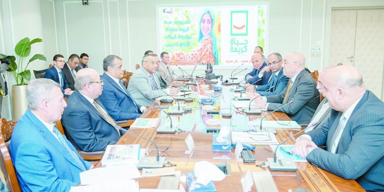 تنسيق بين «الإسكان» و«الإنتاج الحربى» لتنفيذ مشروعات «حياة كريمة» 1 - جريدة الجمهورية تنسيق بين «الإسكان» و«الإنتاج الحربى» لتنفيذ مشروعات «حياة كريمة»