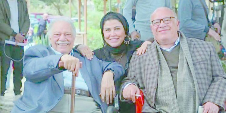 حكايات وفوازير للفخرانى وصلاح عبدالله 1 - جريدة الجمهورية حكايات وفوازير للفخرانى وصلاح عبدالله