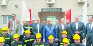 وزير قطاع الأعمال يفتتح منشآت جديدة فى «مصر للكيماويات» بالإسكندرية