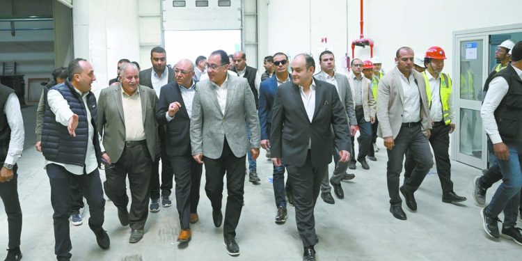 الدولة تسعى لتوطين مختلف الصناعات محلياً بمشاركة القطاع الخاص