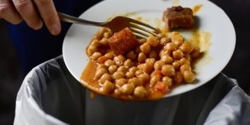 الأسرة المصرية بين الواقع والتحديات