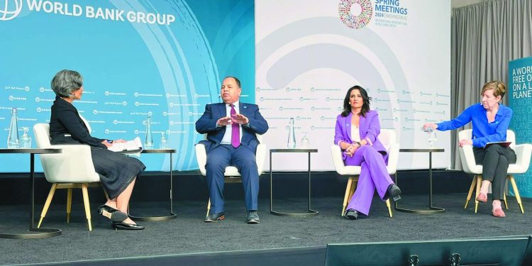 مصر تبنى نظاما قويا للتأمين الصحى الشامل بمشاركة القطاع الخاص